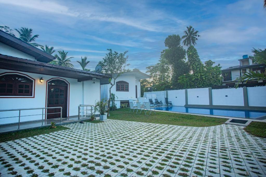 Villa 6070 Galle Exterior photo